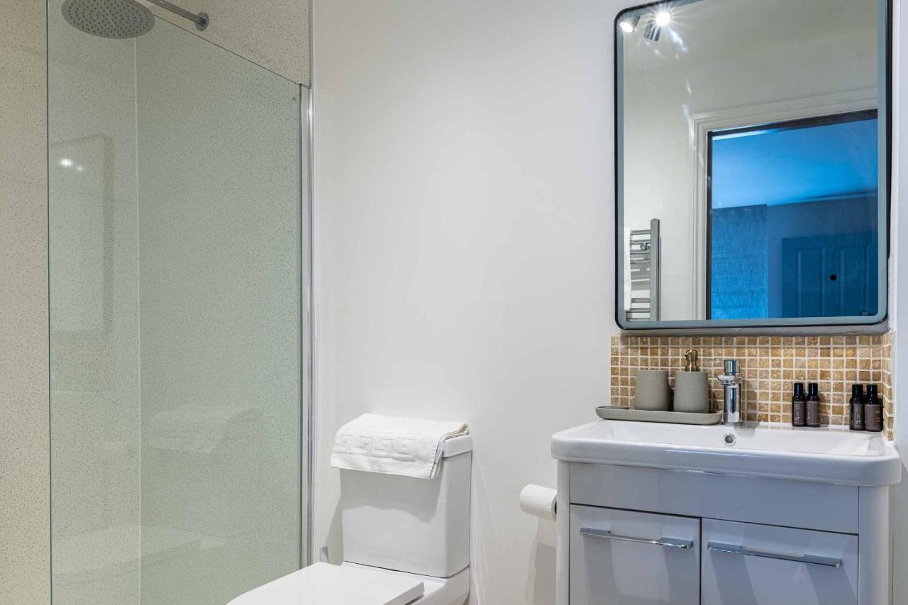 Stylish Modern 1 Bedroom, City Centre Bath Dış mekan fotoğraf